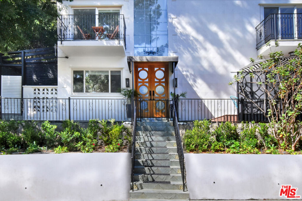 1839 n beverly drive