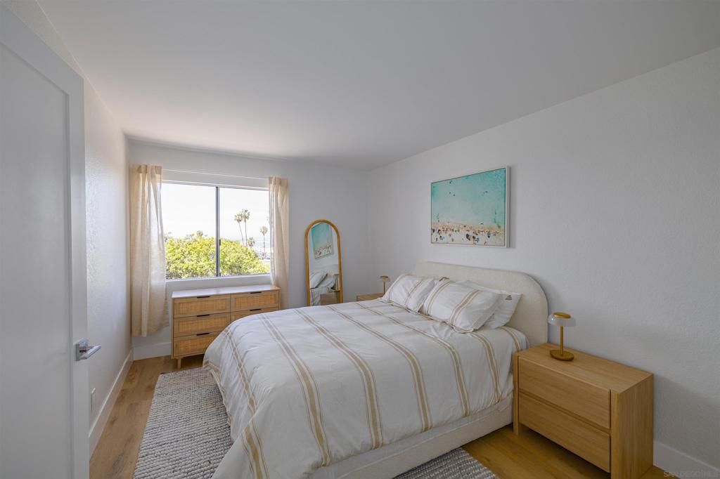 listing image 130726334919268791258