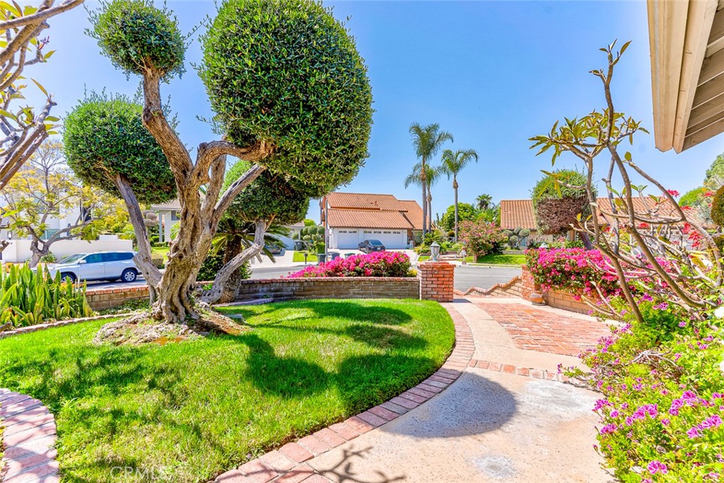 1638 Clear Creek Drive