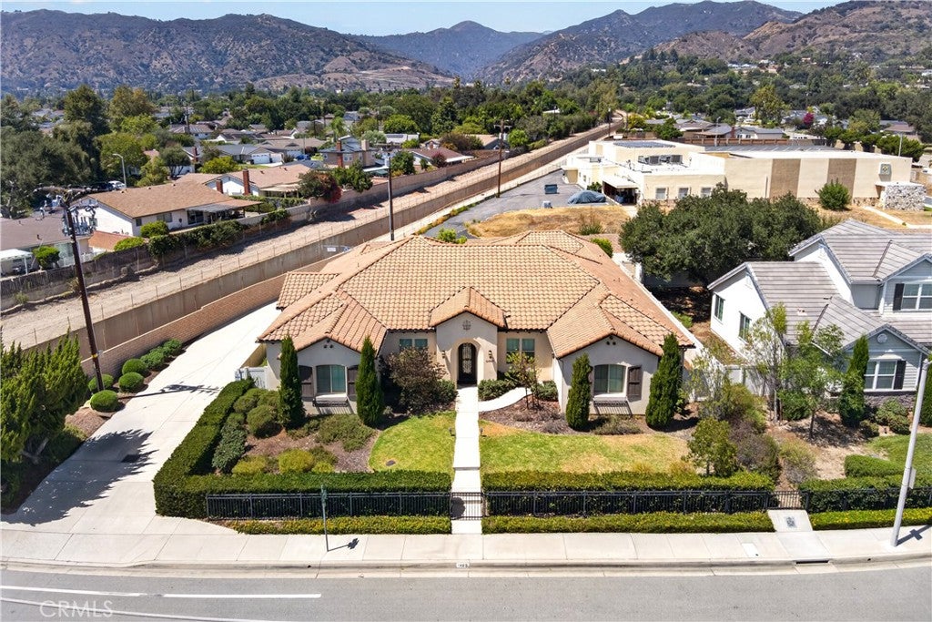 1469 E Foothill Blvd