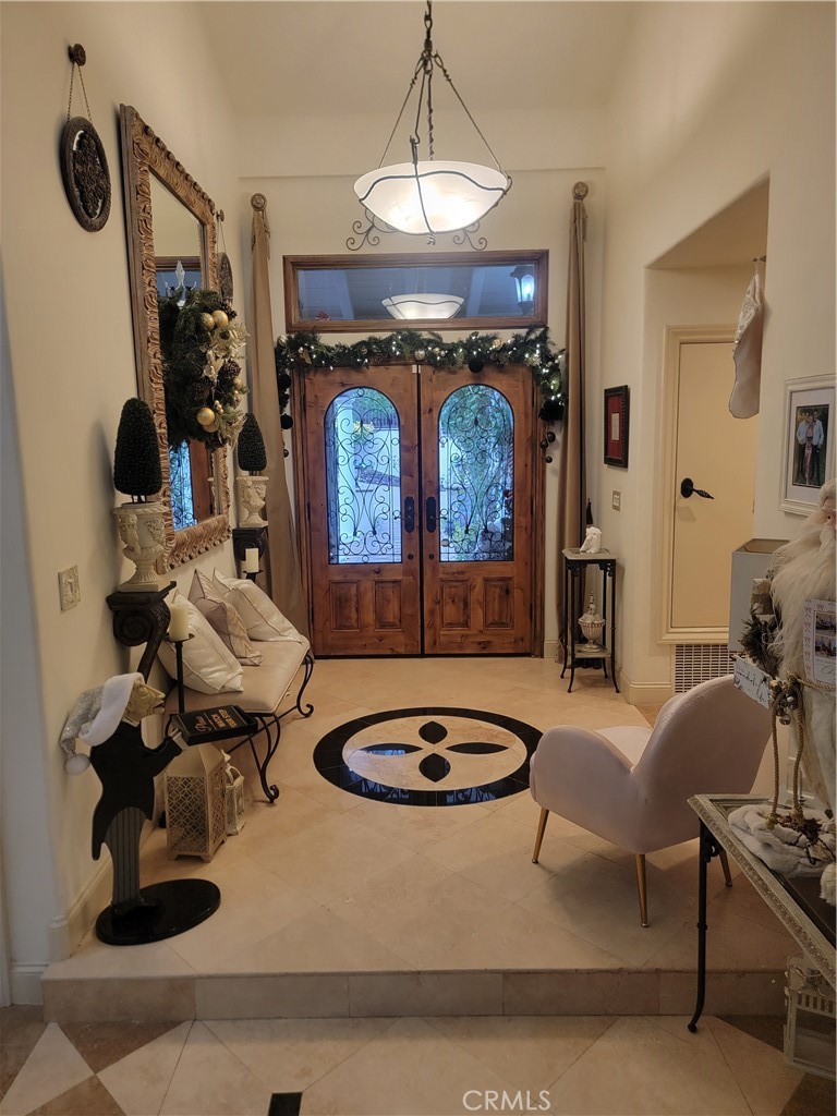 10071 Highcliff Drive