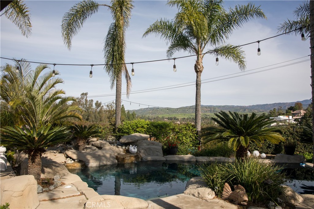 10071 Highcliff Drive