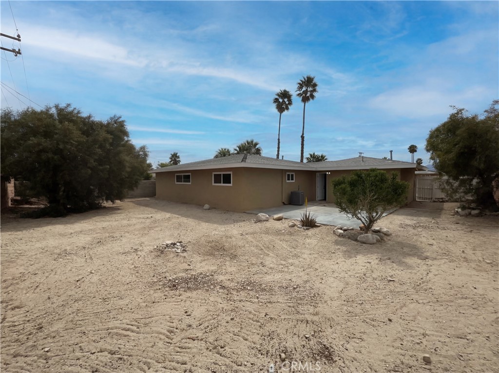 386 W Sunview