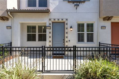 Photo of 40345 Calle Real Real, Murrieta, CA 92563 (MLS # SW26080479)