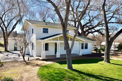 Photo of 4003 El Pomar Drive, Templeton, CA 93465 (MLS # NS25038400) Photo of 4003 El Pomar Drive, Templeton, CA 93465 (MLS # NS25038400)