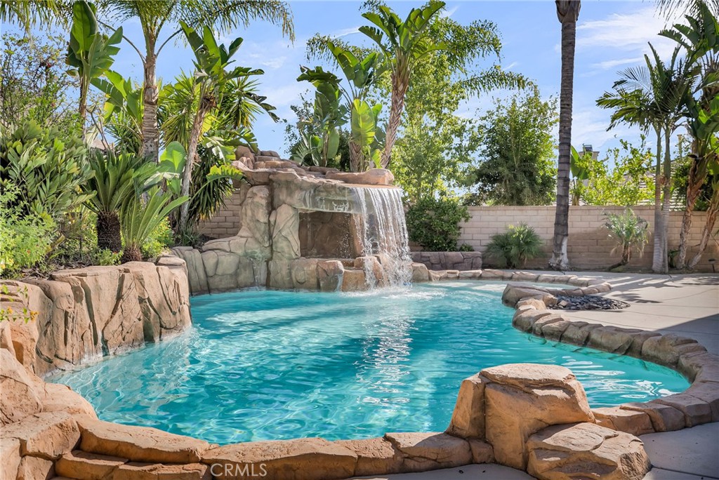 Eagle Glen - Residential