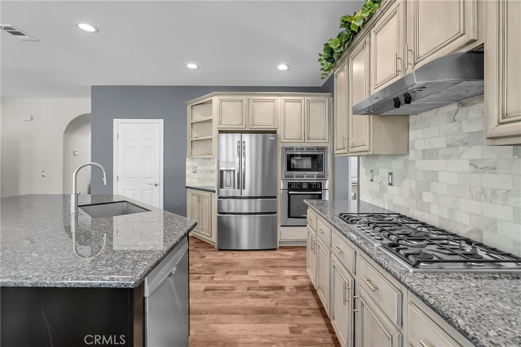 Eagle Glen - Residential