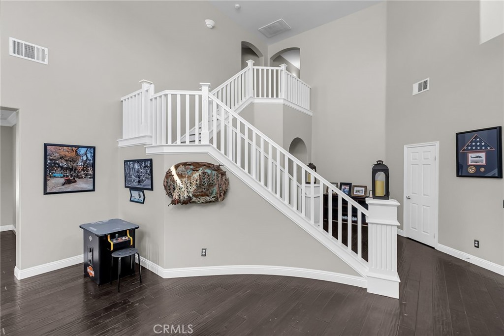 Eagle Glen - Residential