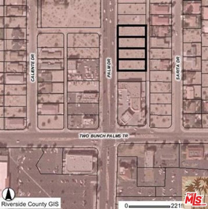 4 commercial lots on Palm Drive
