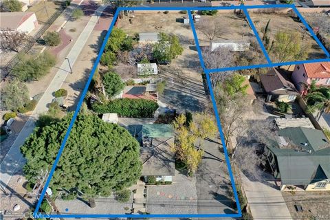 193 N Maple Avenue Fontana CA 92376
