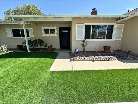 Photo of 6683 Gross Ave, West Hills, CA 91307 (MLS # SR26121815)