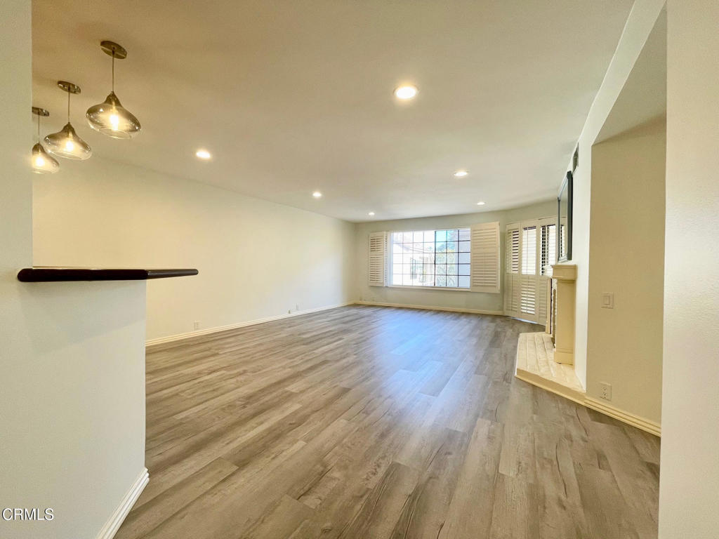 726 Island View Circle