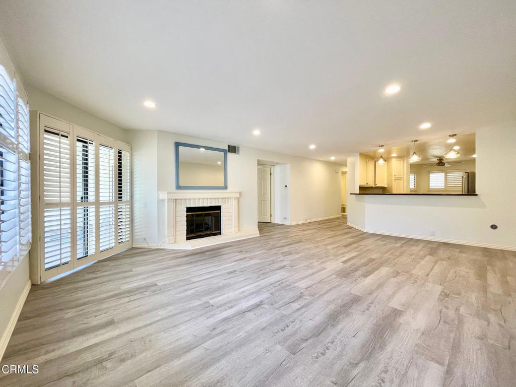 726 Island View Circle