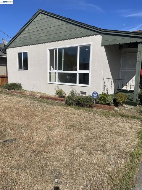 Photo of 910 Miller Ave Ave, Vallejo, CA 94591 (MLS # 41129119)