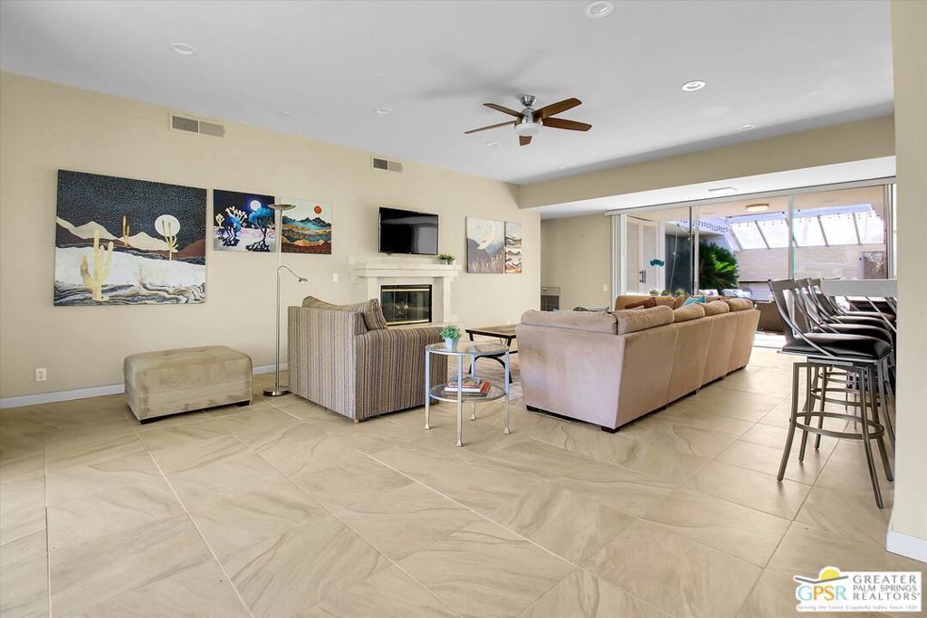 68 Lakeview Drive