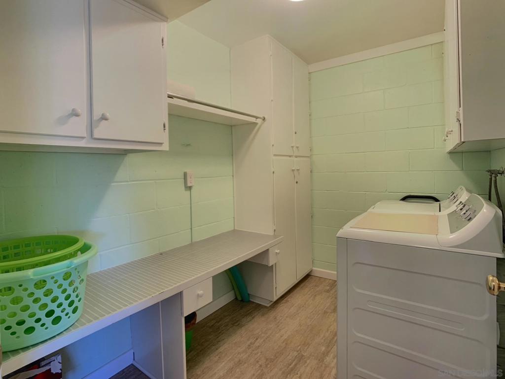 Del Cerro - Residential