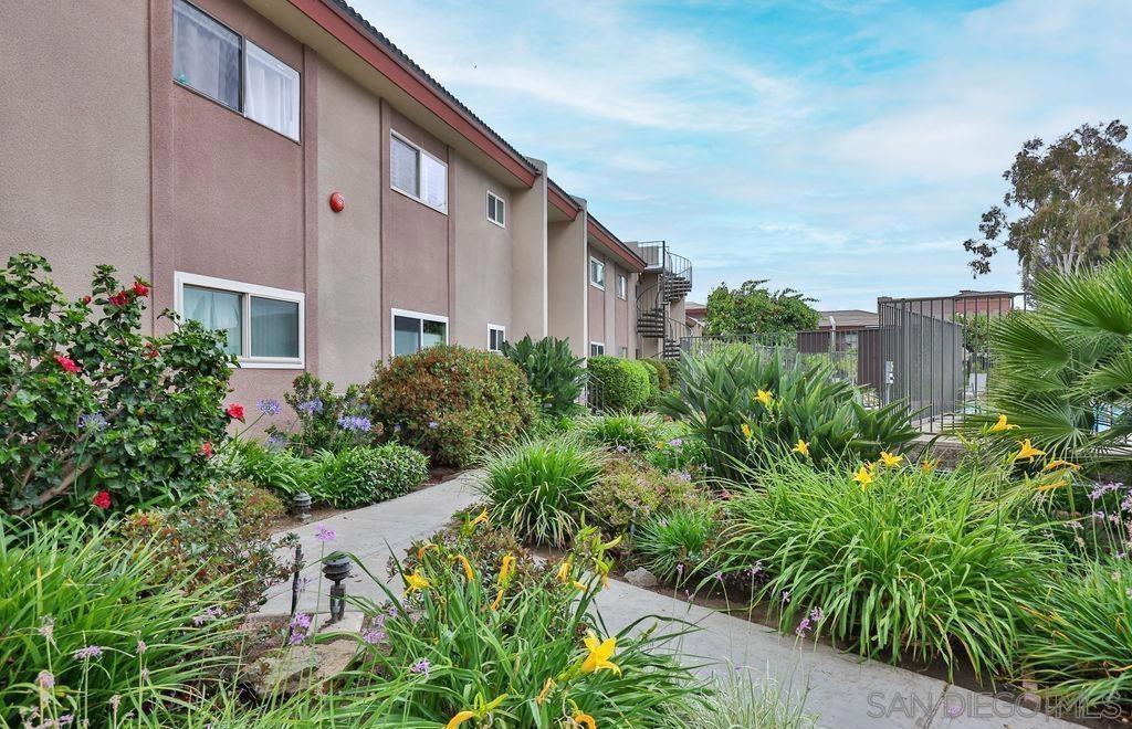 Del Cerro - Residential