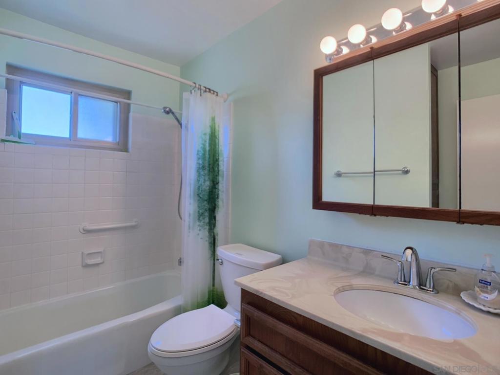 Del Cerro - Residential