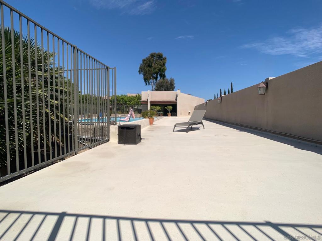 Del Cerro - Residential