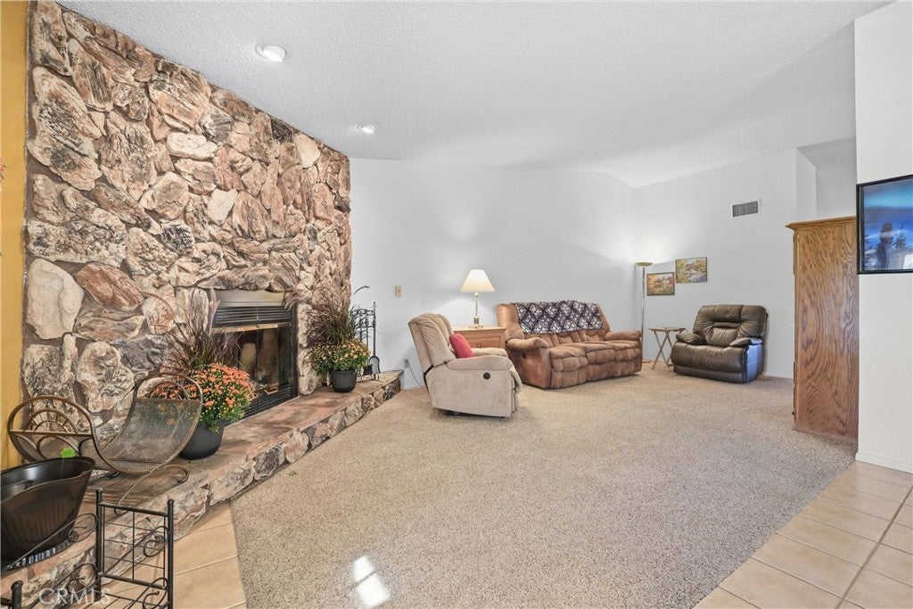 3156 E Avenue H4
