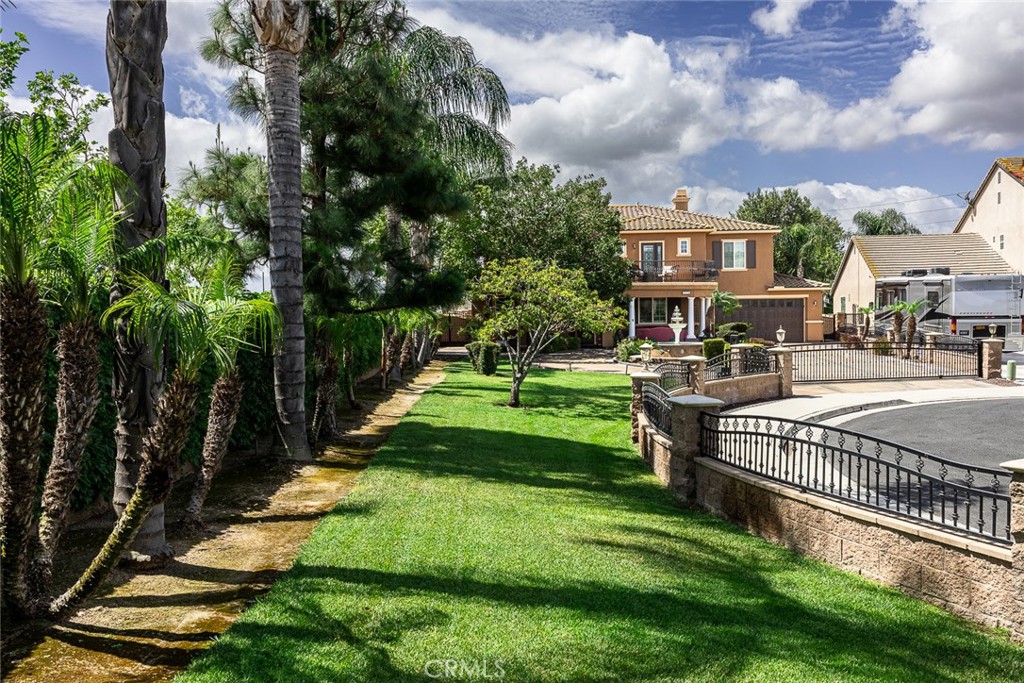 8224 Fieldstream Court