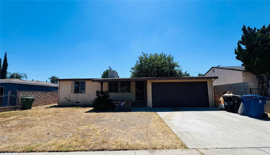 *** First time on the market, fixer upper great opportunity for the right builder, Roll up your sleeves, bring your tools and imagination perfect for Investors or contractors. Excellent location conveniently located only a few minutes from shopping, restaurants, Markets, Kaiser Permanente Hospital and close to 170 freeway. March 2024 roof was replaced with permits.
All information deemed reliable but not guaranteed by agent/broker and seller. Buyer's and buyer's broker to do their own investigations to satisfy themselves regarding the condition, zoning, permits, and any other relevant information. Property sold As-Is, no repairs, no Termite clearance will be provide, buyer will be responsible.