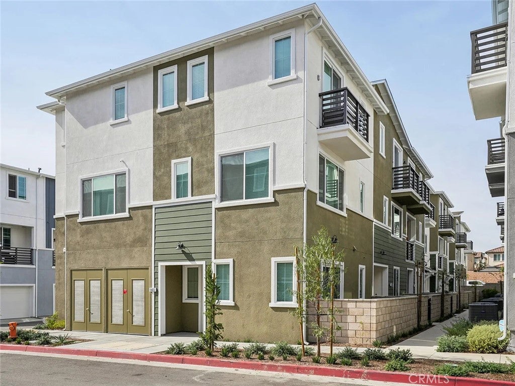 1469 Reef Lane