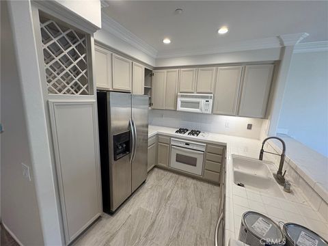 28512 Sorano Lake Forest CA 92679