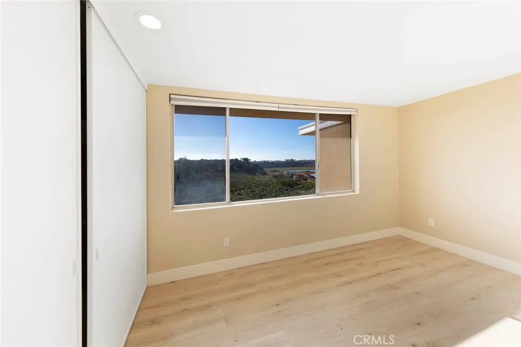 Newport Beach, California 92660, United States, 2 Bedrooms Bedrooms, ,2 BathroomsBathrooms,Residential,Active,248303