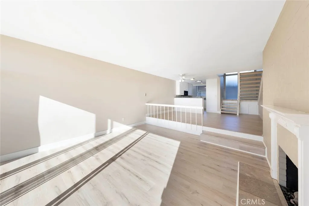 Newport Beach, California 92660, United States, 2 Bedrooms Bedrooms, ,2 BathroomsBathrooms,Residential,Active,248303