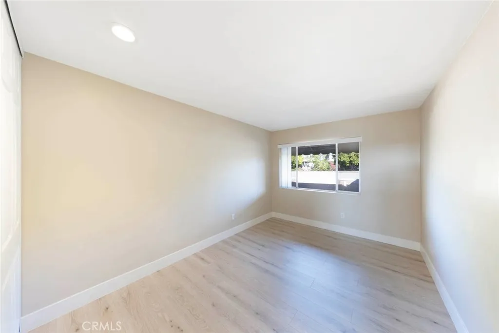 Newport Beach, California 92660, United States, 2 Bedrooms Bedrooms, ,2 BathroomsBathrooms,Residential,Active,248303