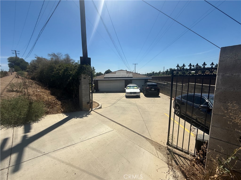 1337 Clovis Court