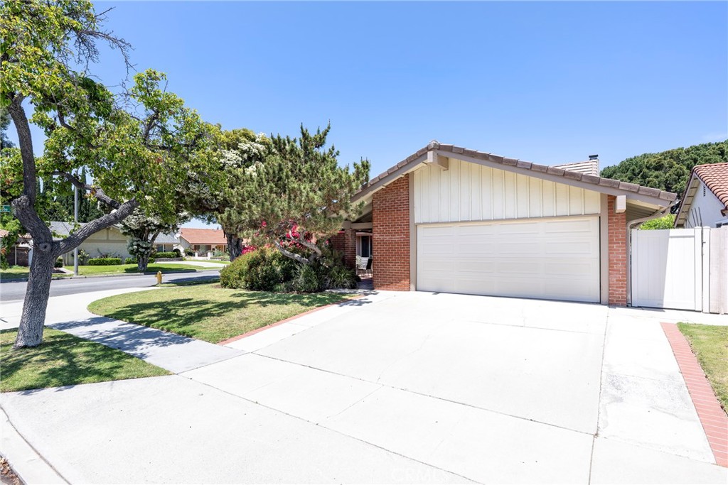 13119 Semora Place