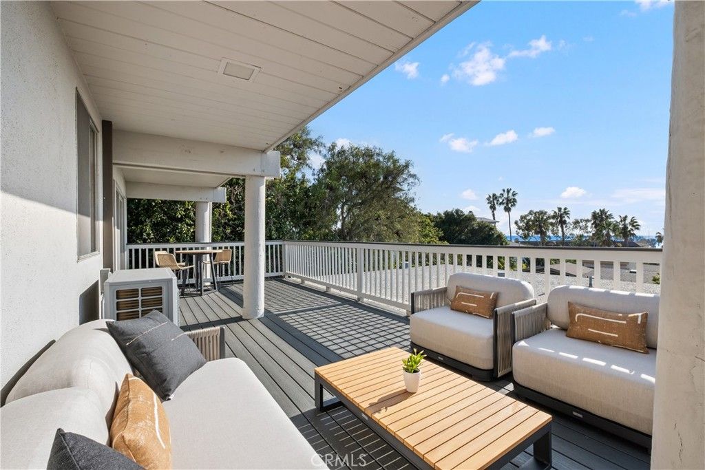 Photo of 404 Loma Ter #C, Laguna Beach, CA 92651 (MLS # OC26029460)