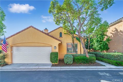 12 La Ronda Irvine CA 92606