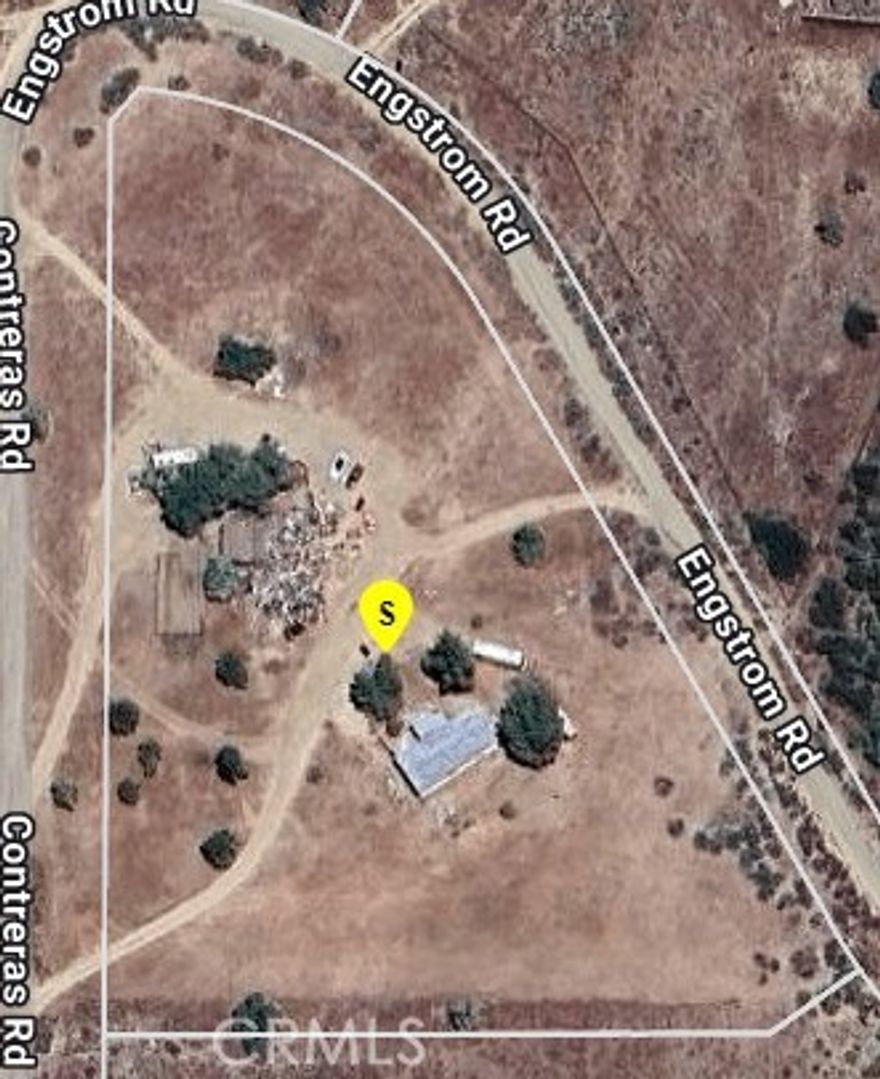38500 Contreras Rd | Anza, CA 92539
Unlock the potential of nearly 5 acres in the rapidly developing community of Anza. This mobile/manufactured home sits on a large, usable lot ideal for smart investors seeking land, privacy, and long-term growth.
With flat, accessible terrain, this property is perfect for building out horse facilities, agricultural projects, short-term rental retreats, or even a boutique vineyard to join the expanding local wine scene. Add value through strategic upgrades, potential ADUs, or by marketing as a weekend escape for city dwellers looking for peace, open skies, and a four-season climate.
Key Investment Highlights:
Zoned for flexibility: agriculture, equestrian, or rental income
Flat, usable land — ready for development or expansion
Self-sustaining with your own water source
Ideal for STR, off-grid, or lifestyle rental concepts
Minutes to town, yet private enough to attract retreat seekers
Anza is on the rise with a strong demand for land, nature, and freedom — don’t miss your chance to get ahead of the curve.