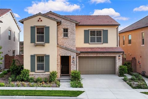 206 Collino Irvine CA 92602