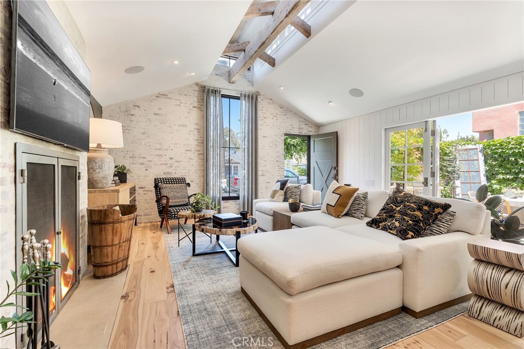 Bayshores (BSHR) - Residential Lease