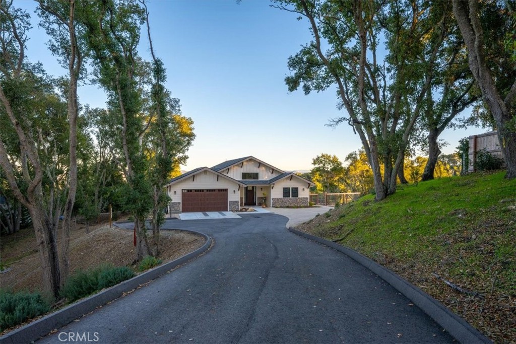 9094 La Canada Road