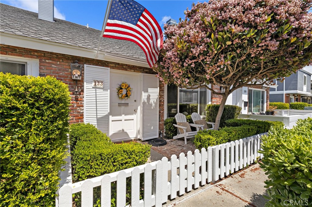 Properties 133 Morristown Lane