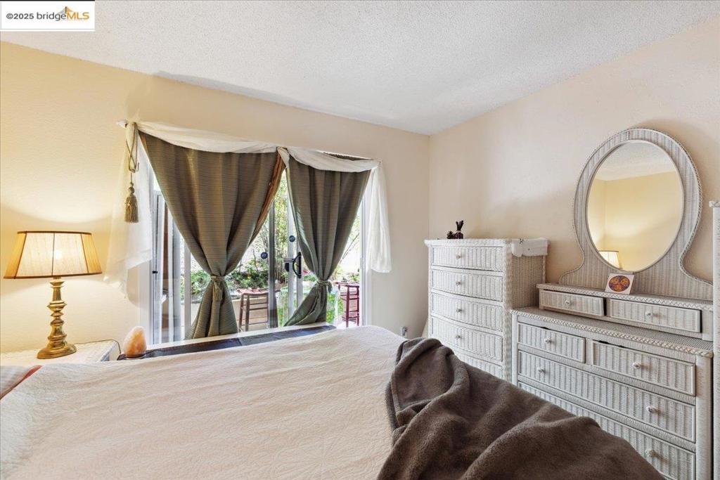 OAKLAND HILLS - Residential