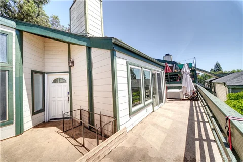 MLS: CV26123989