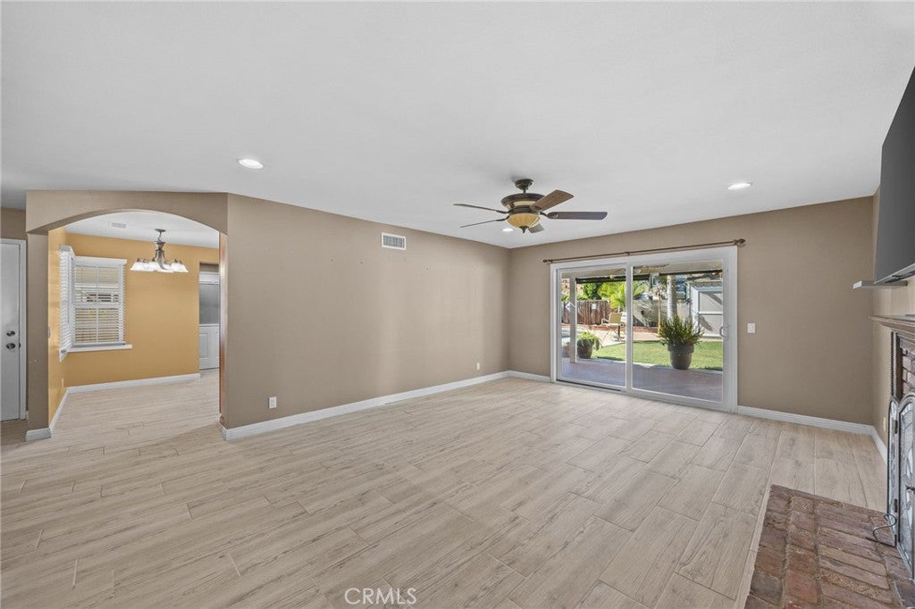 16721 Maple