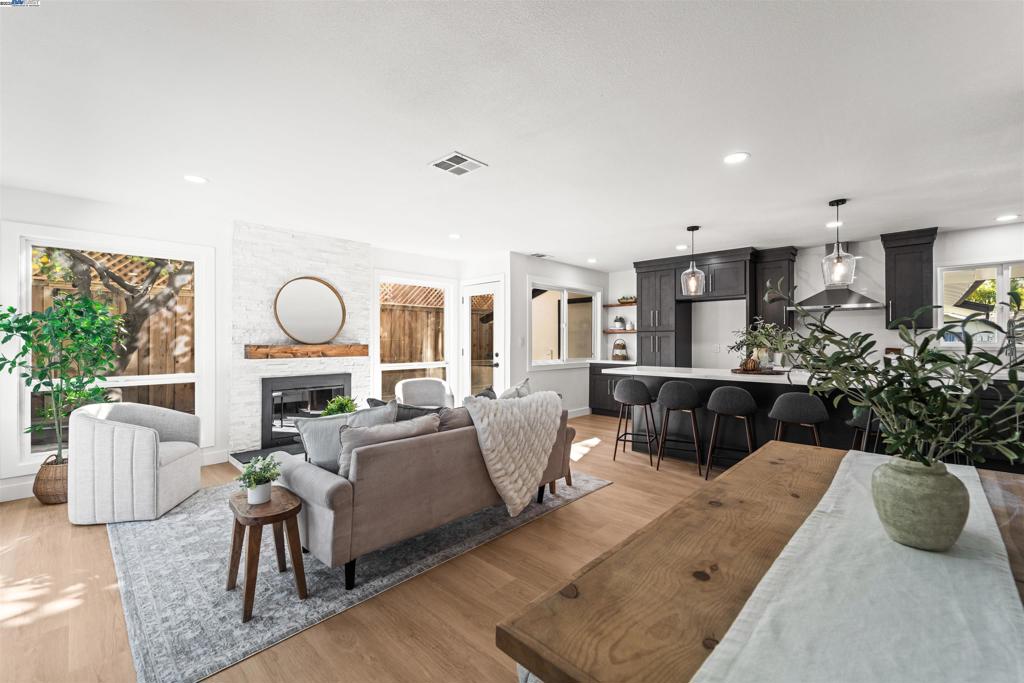 CANTERBURY VILG - Residential