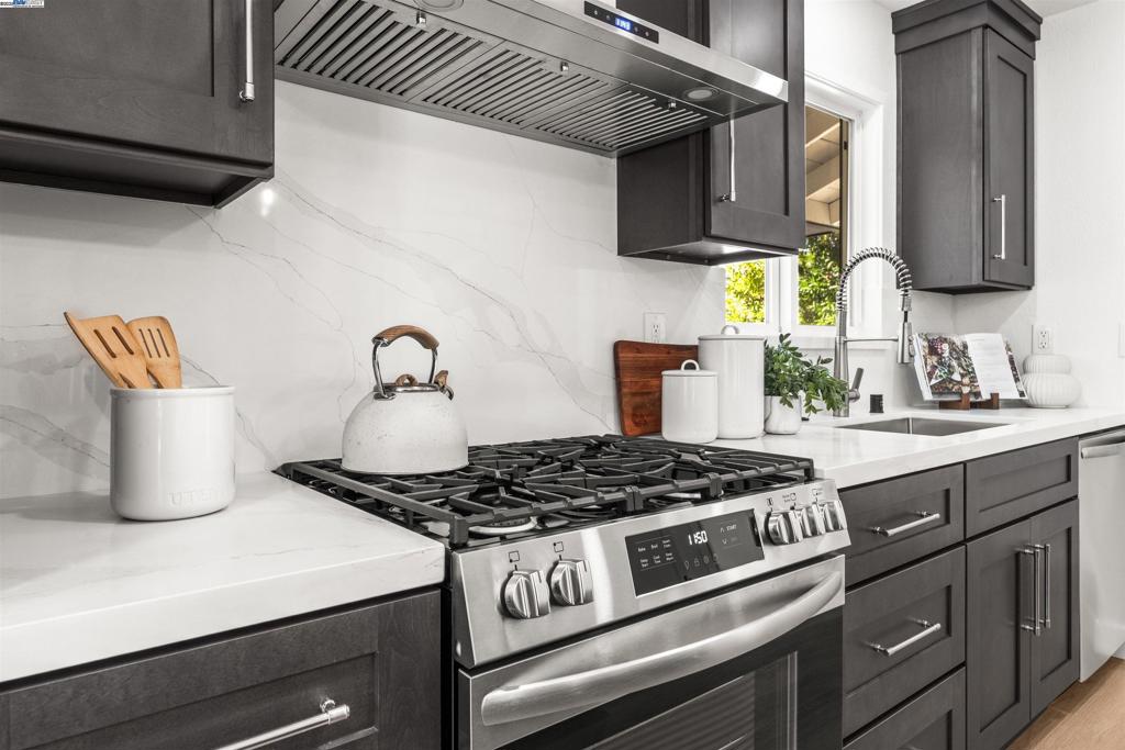 CANTERBURY VILG - Residential