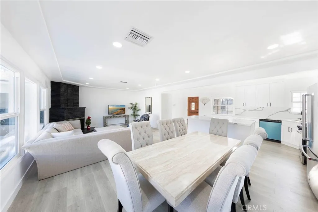 Bellflower, California 90706, United States, 3 Bedrooms Bedrooms, ,2 BathroomsBathrooms,Residential,Active,239826