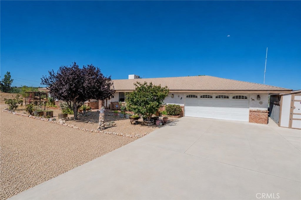 8838 Lilac Road