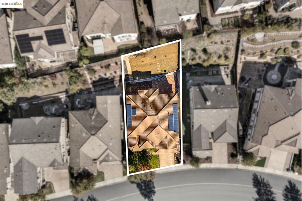 STONEBRAE COUNTRY CLUB - Residential