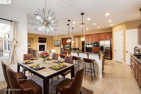 Photo of 30 Arundel Dr Dr, Hayward, CA 94542 (MLS # 41117835)