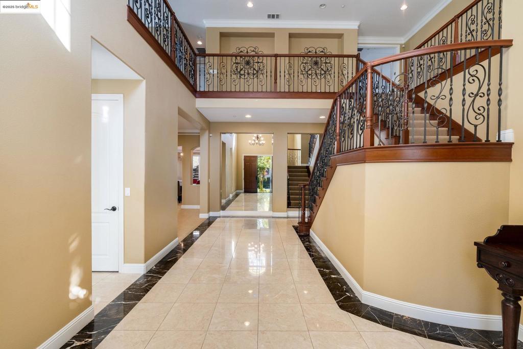 STONEBRAE COUNTRY CLUB - Residential